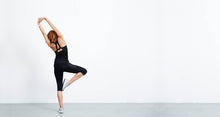 Technical apparel by ADAY - cropped black wetlook leggings with phone pocket